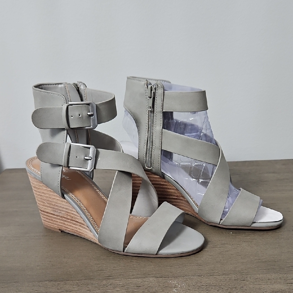 Crown Vintage Light Gray Wedge Sandals
